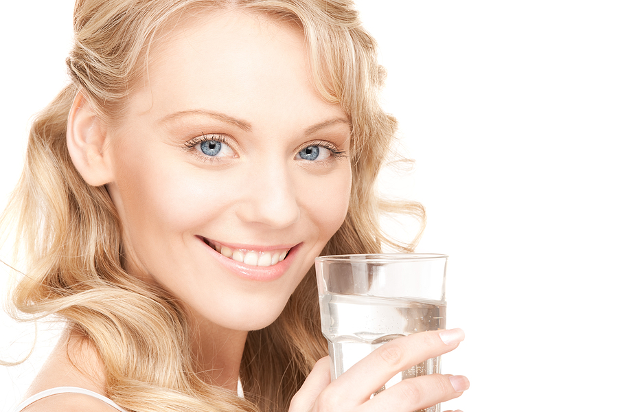 How Does Drinking Water Help Your Teeth?